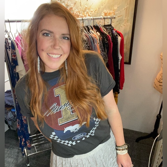 🌻💕 HURRICANE RESALE LIVE SHOW NOTIFICATION!🌻 💕 COME JOIN THE FUN - Picture 4 of 9